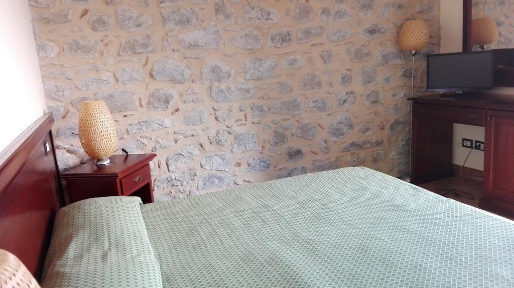 Agriturismo Valle Dell'Etna Roccella Valdemone Eksteriør bilde